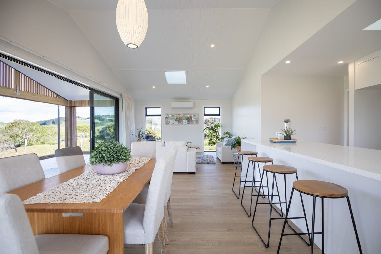 Raglan Romance